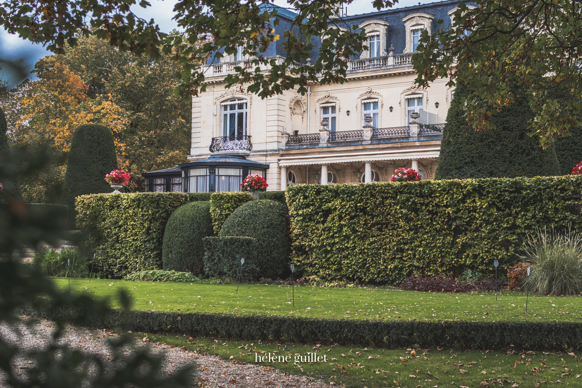 Vue sur le chateau Domaine Les Crayères Reims Helene Guillet Photographe