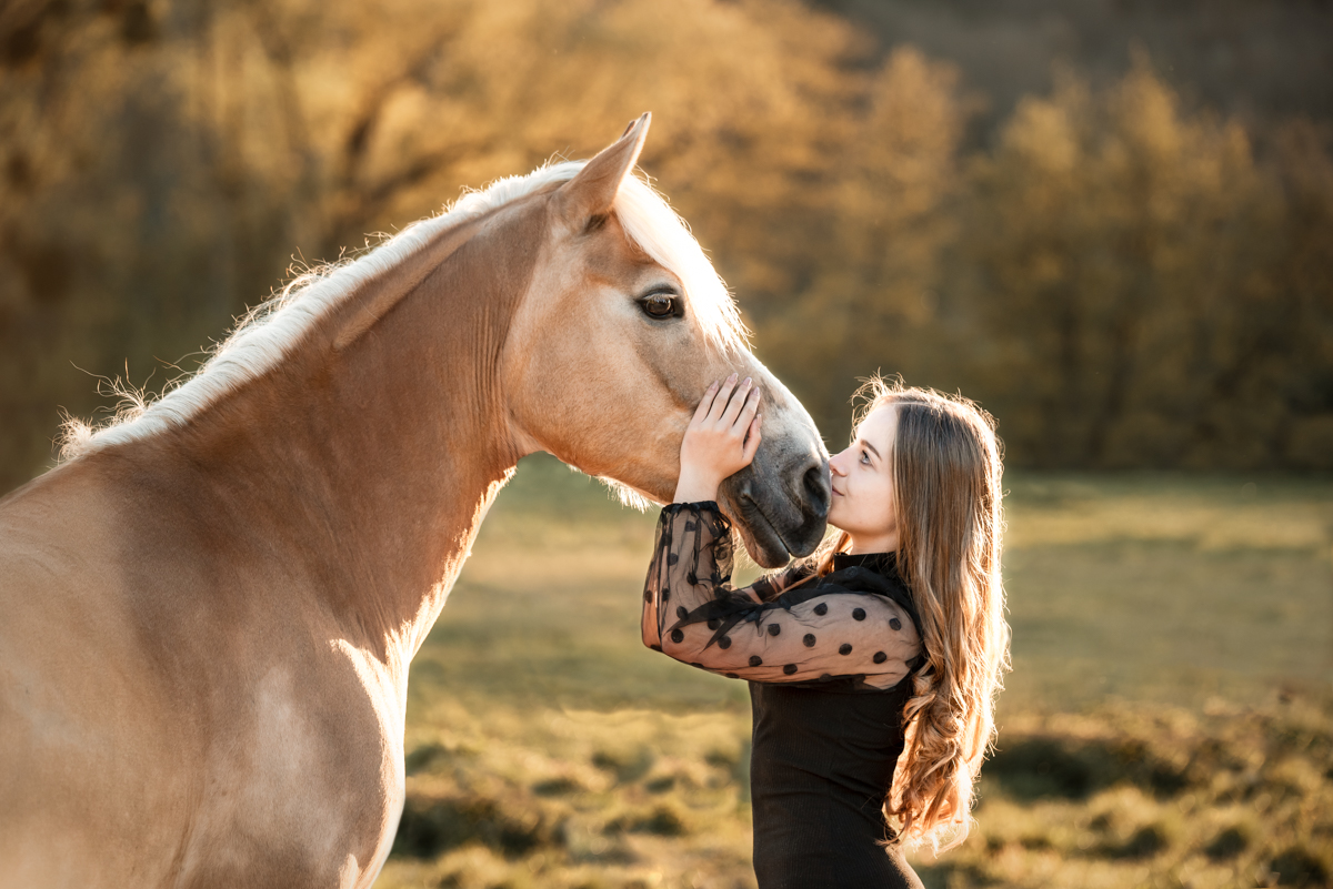 Seance-photo-equestre-Helene-Guillet-Photographe-10 Mariage Moody, Clos de la robe