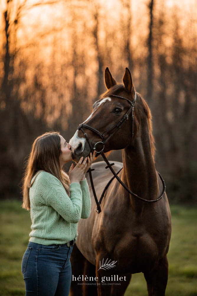 Séance photo équine au coucher du soleil