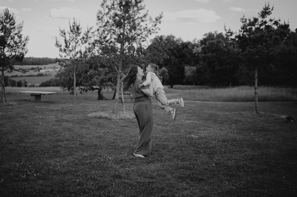 maman fait voler son fils