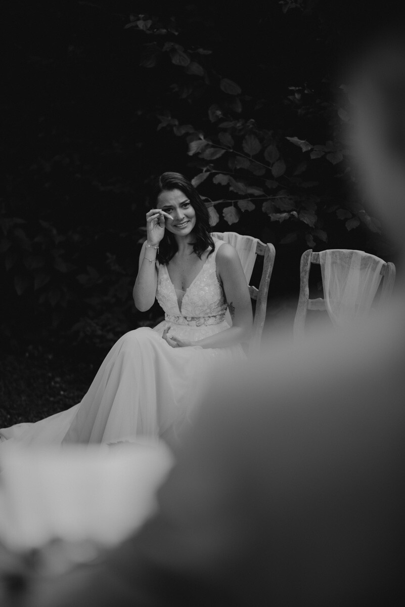 Photographie des préparatifs de la mariée - Domaine des Maisons Maquets