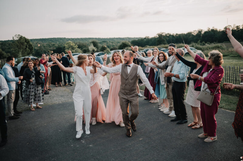 photo des mariés lors d'un reportage mariage dans la marne