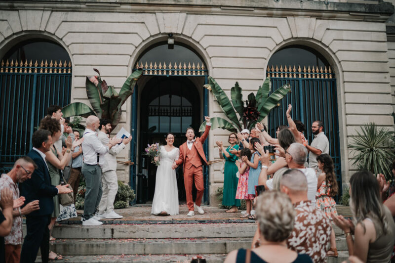 photo de groupe lors d'un reportage mariage dans la marne Chalons en Champagne