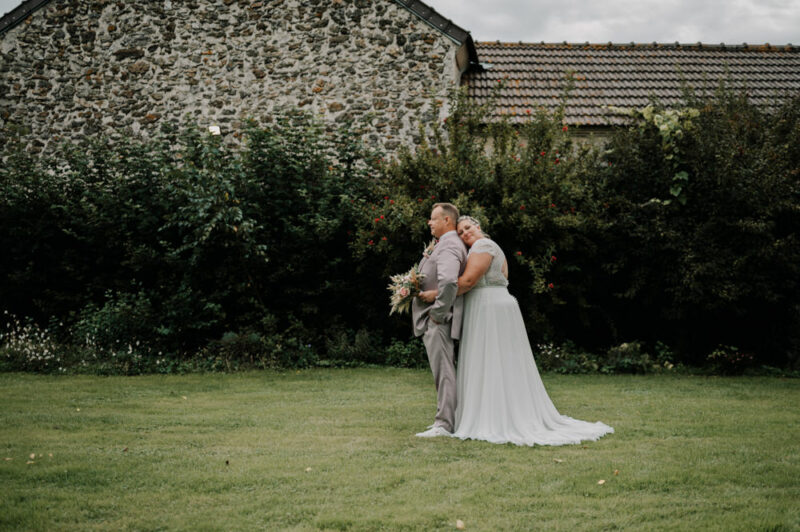 photo de couple des mariés lors d'un reportage mariage dans l'aisne