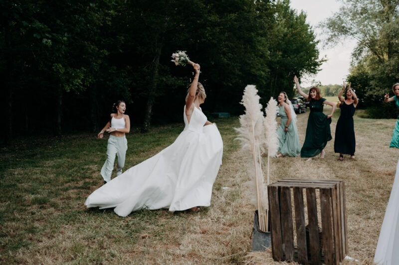 photo des témoins lors d'un reportage mariage dans la marne